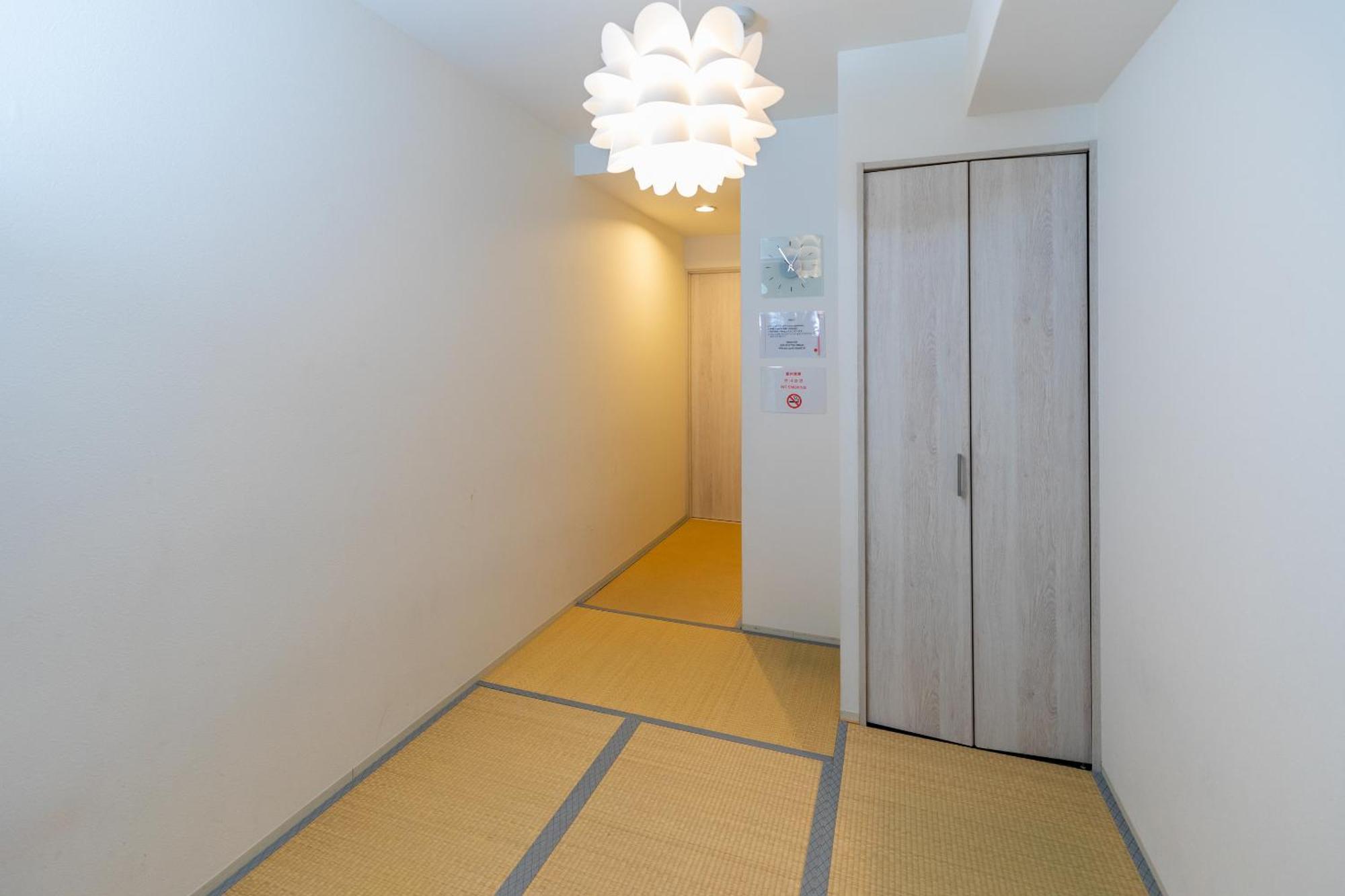 Appartement Tabist Gloire Ōsaka Extérieur photo