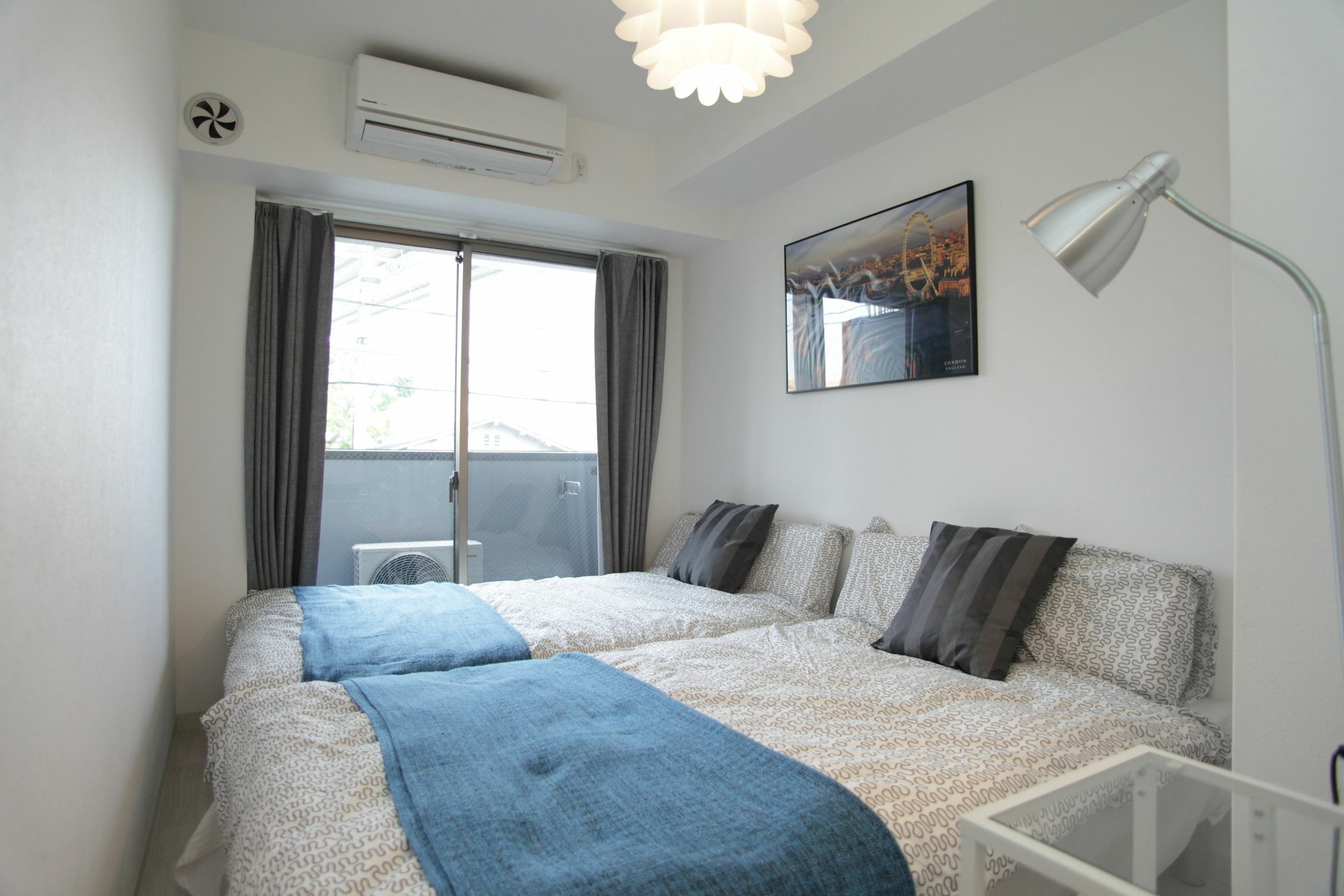 Appartement Tabist Gloire Ōsaka Extérieur photo