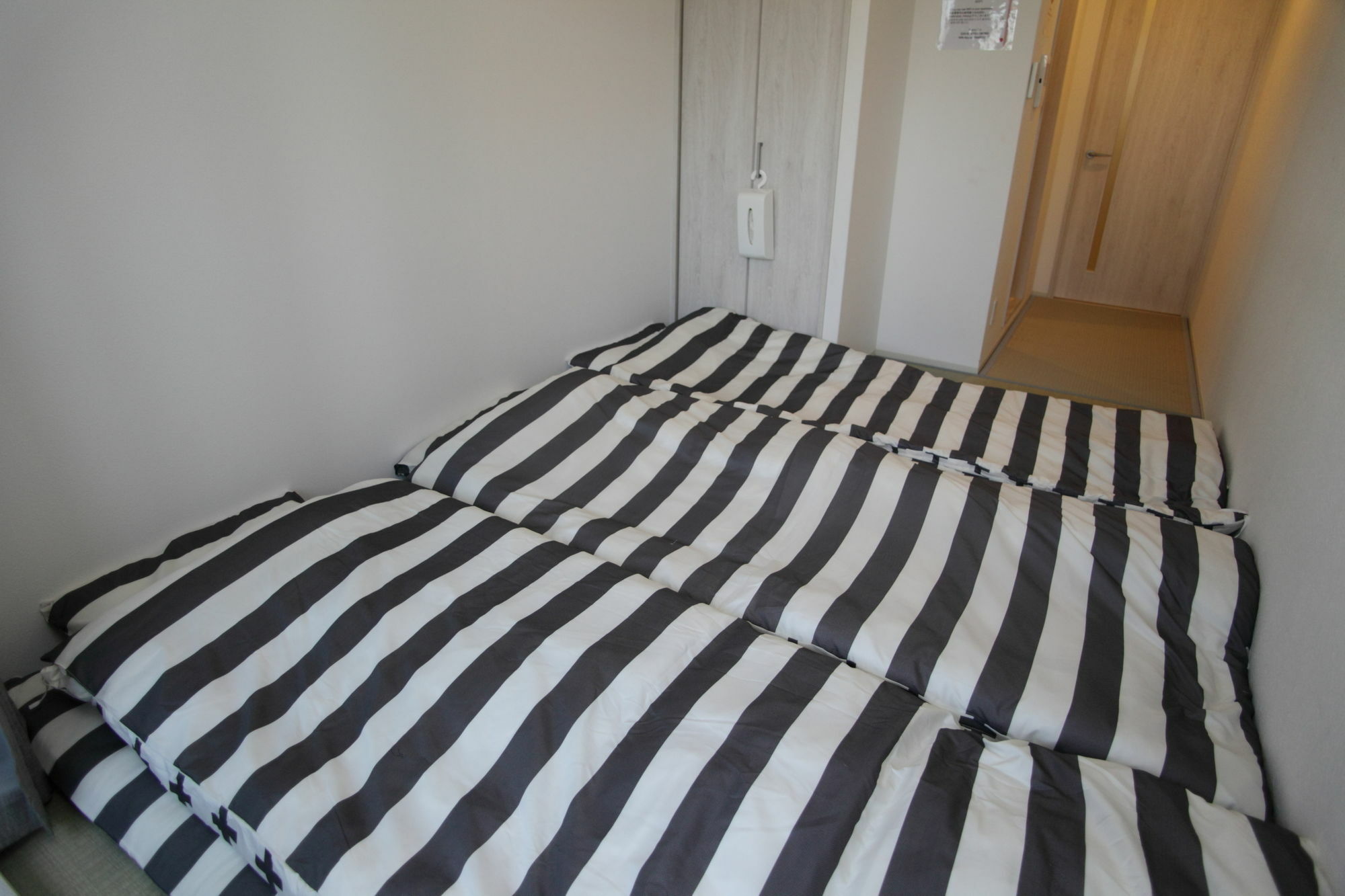 Appartement Tabist Gloire Ōsaka Extérieur photo