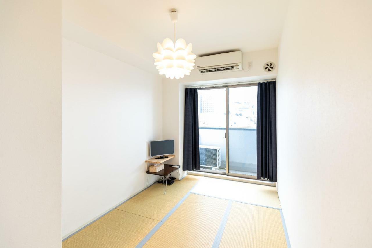 Appartement Tabist Gloire Ōsaka Extérieur photo